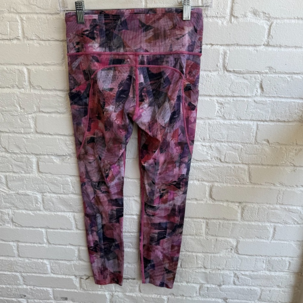 Lululemon Wunder Train HR Tight Size 6